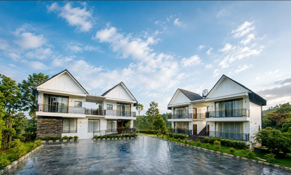 Montana Wild luxury villa architecture and paved courtyard in Wayanad